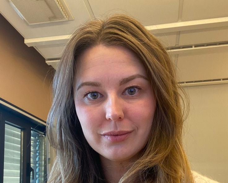 <strong>Sarah J.</strong>